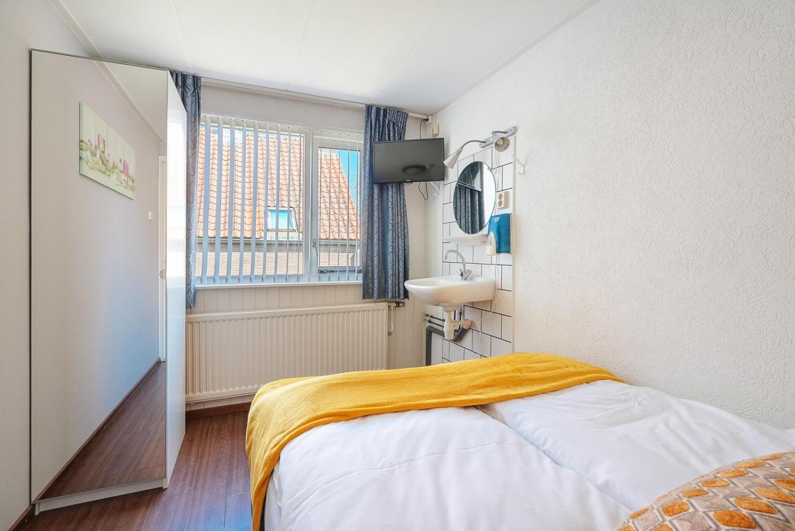 Hotel-Pension Ouddorp Chambre photo